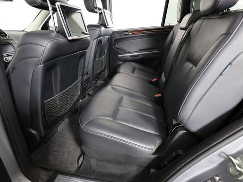 Used 2011 Mercedes-Benz GL 450 4MATIC image 17