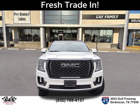 Used 2023 GMC Yukon XL Denali Ultimate AWD/4WD image 2