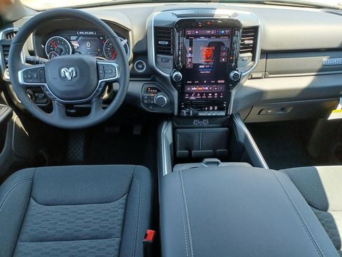 New 2026 RAM 1500 Big Horn AWD/4WD image 25