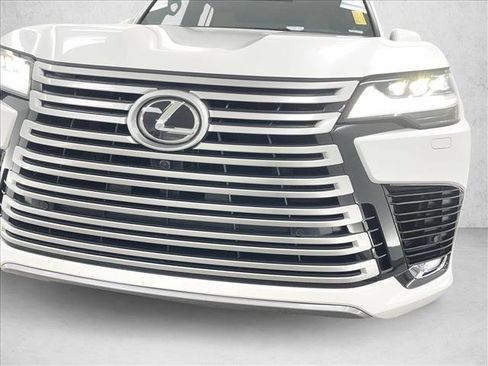 Used 2025 Lexus LX 600 4WD w/ Accessory Package (Z1) image 12