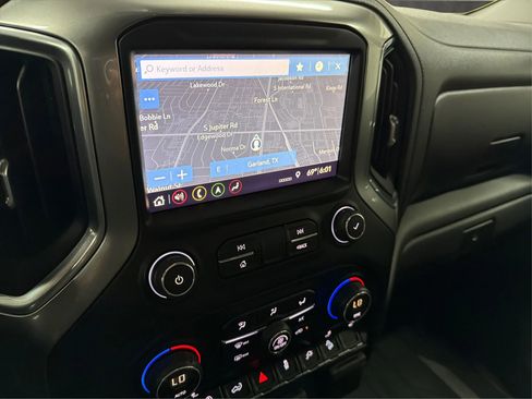 Used 2019 Chevrolet Silverado 1500 LT w/ Texas Edition image 22