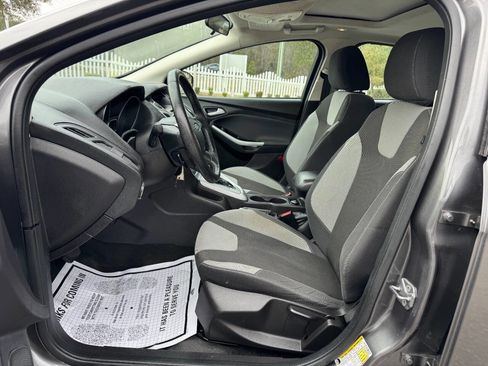 Used 2012 Ford Focus SE image 10