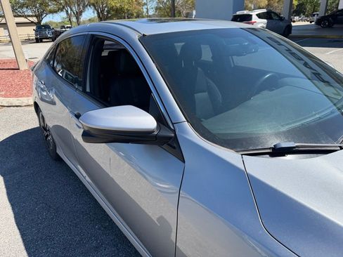 Used 2018 Honda Civic EX-L image 14