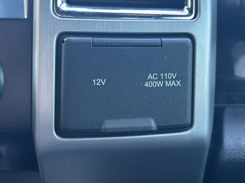 Used 2016 Ford F150 Platinum w/ Equipment Group 701A Luxury image 32