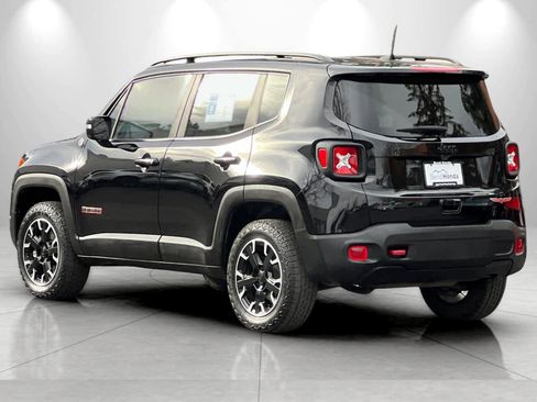 Used 2023 Jeep Renegade Trailhawk w/ Trailhawk Elite Group image 6