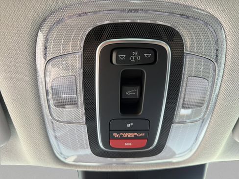 New 2026 Hyundai Elantra Limited FWD image 22