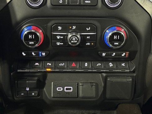 Certified 2022 GMC Sierra 1500 Denali w/ Denali Premium Package image 21