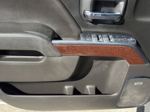 Used 2018 GMC Sierra 1500 SLT w/ SLT Premium Package image 10