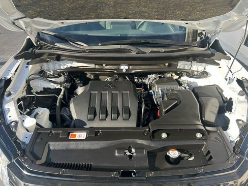 Used 2023 Mitsubishi Eclipse Cross SEL image 36