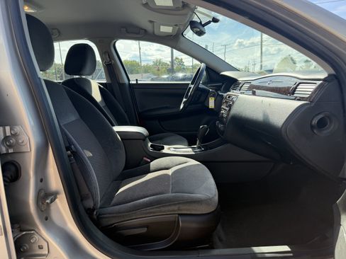 Used 2012 Chevrolet Impala LT FWD image 12
