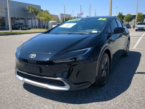 Certified 2026 Toyota Prius SE image 8