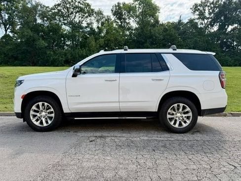 Used 2023 Chevrolet Tahoe Premier AWD/4WD image 3