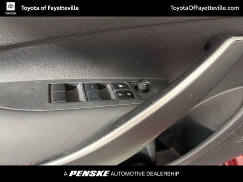 Certified 2025 Toyota Corolla SE image 29