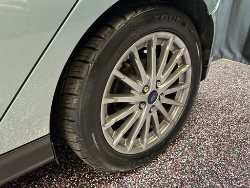 Used 2014 Ford Focus Electric Hatchback image 34