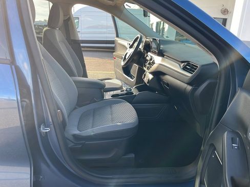 Certified 2020 Ford Escape SE image 14