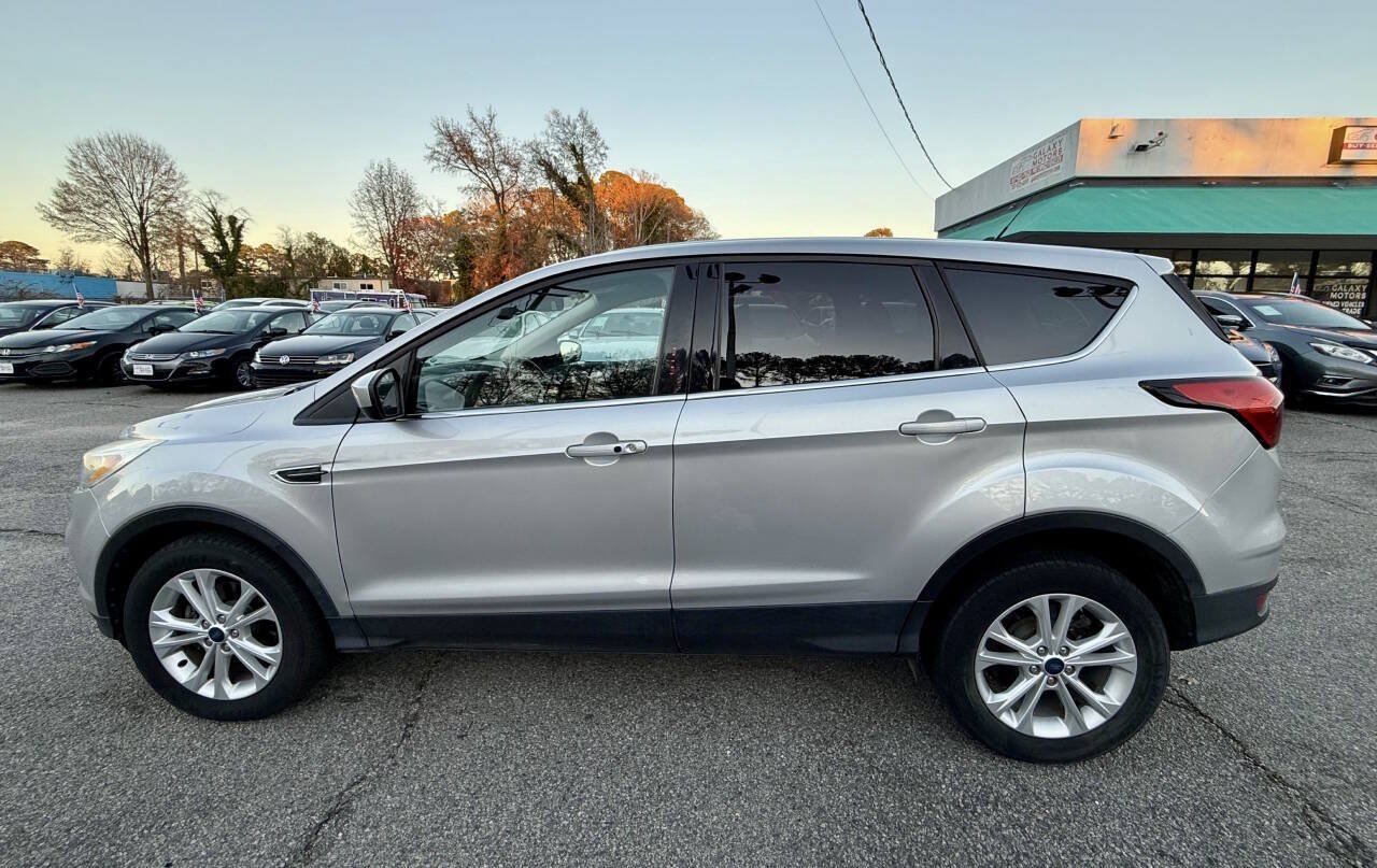 Used 2019 Ford Escape SE FWD image 6