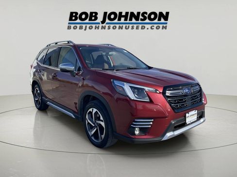 Used 2023 Subaru Forester Touring image 1