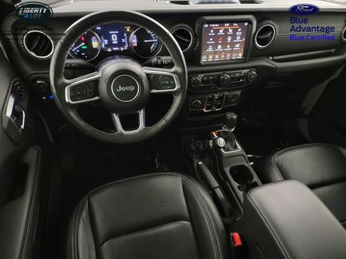 Used 2023 Jeep Wrangler Unlimited Sahara w/ Cold Weather Group AWD/4WD image 31