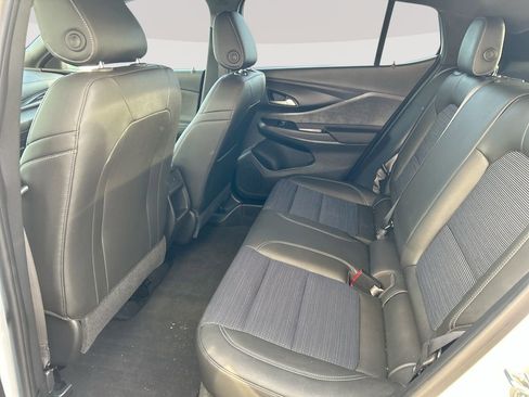Used 2025 Buick Envista Preferred w/ Convenience I Package FWD image 26