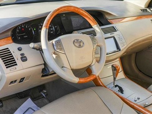 Used 2006 Toyota Avalon Limited image 10