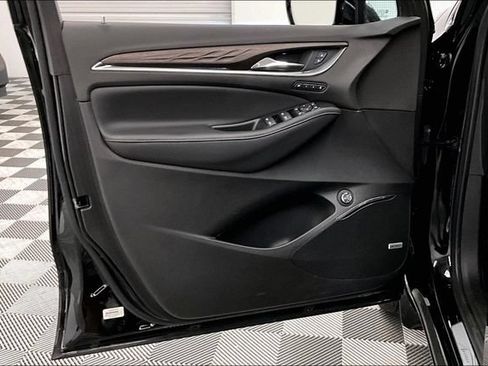 Used 2022 Buick Enclave Avenir w/ Avenir Technology Package AWD/4WD image 21