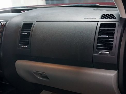 Used 2010 Toyota Sequoia Limited AWD/4WD image 60