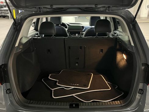 Used 2023 Volkswagen Taos SE w/ Panoramic Sunroof Package image 35