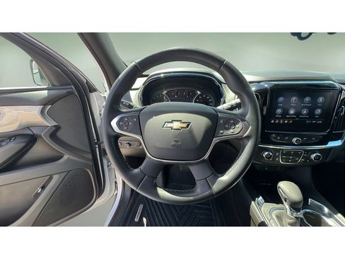 Used 2023 Chevrolet Traverse LT AWD/4WD image 22