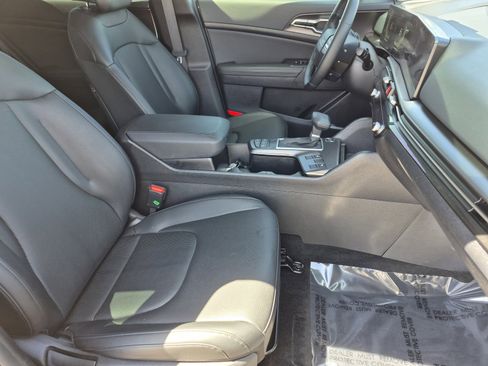 Used 2026 Kia Sportage EX image 22