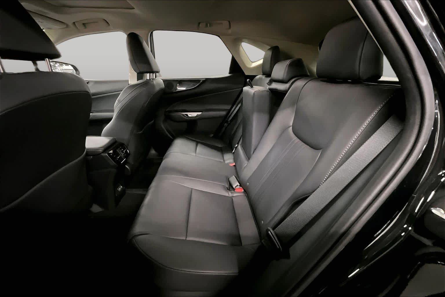 Used 2025 Lexus NX 350h AWD w/ Accessory Package (Z2) image 19