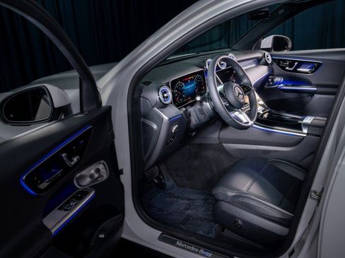 New 2026 Mercedes-Benz GLC 300 image 10