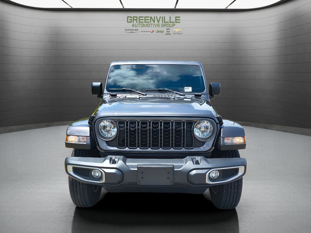 Used 2024 Jeep Gladiator Sport AWD/4WD image 8