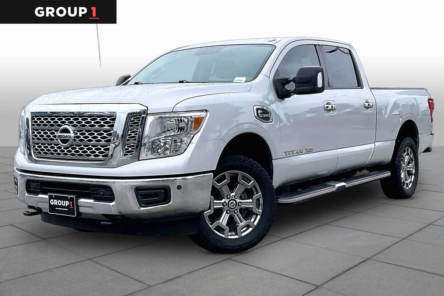 Used 2018 Nissan Titan SV w/ SV Convenience Package AWD/4WD image 1