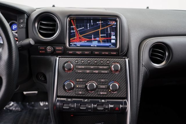 Used 2015 Nissan GT-R Black Edition AWD/4WD image 30