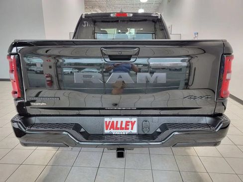 New 2026 RAM 1500 Big Horn w/ Night Edition AWD/4WD image 6