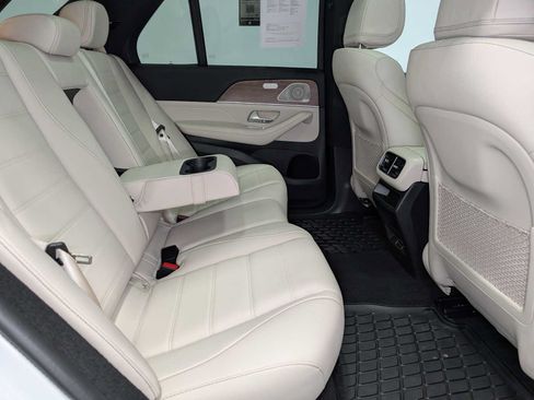 Certified 2026 Mercedes-Benz GLE 580 4MATIC image 37