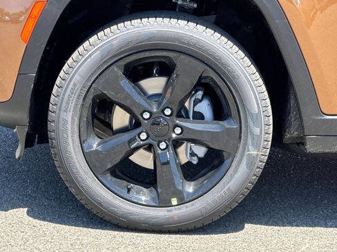 New 2026 Jeep Grand Cherokee Limited AWD/4WD image 24