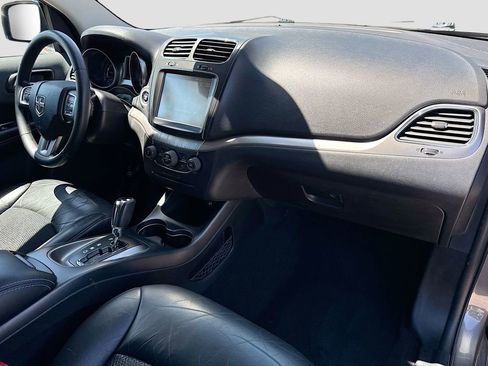 Used 2015 Dodge Journey Crossroad w/ Flexible Seating Group FWD image 34