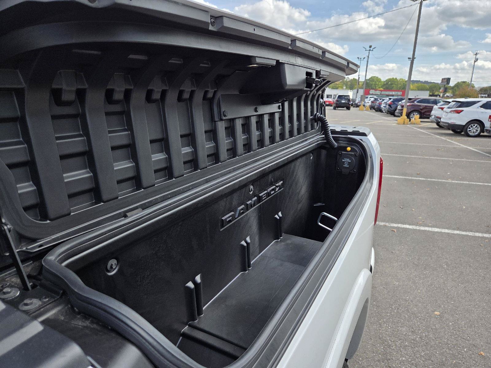 Used 2027 RAM 1500 Tungsten AWD/4WD image 33