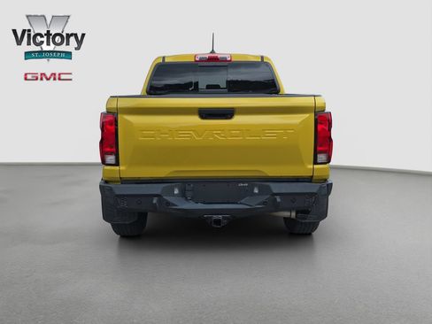 Used 2023 Chevrolet Colorado Trail Boss w/ Technology Package AWD/4WD image 16