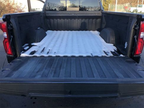 Used 2021 Chevrolet Silverado 1500 LTZ image 22