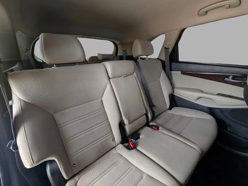 Used 2016 Kia Sorento LX FWD image 27