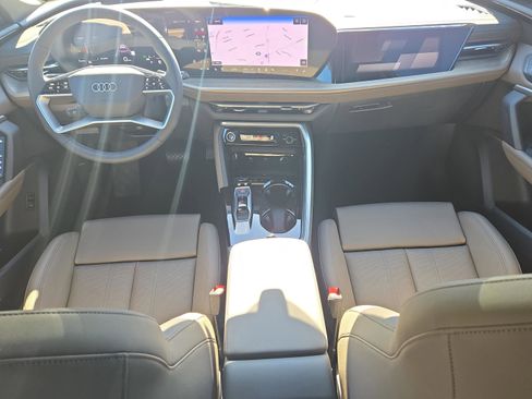 New 2025 Audi Q5 Prestige image 13