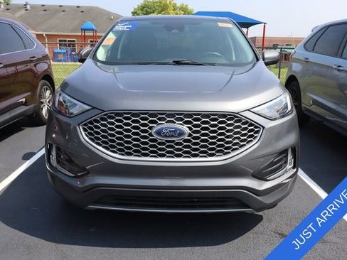 Used 2024 Ford Edge SEL w/ Convenience Package AWD/4WD image 2