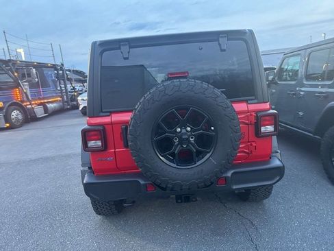 Used 2025 Jeep Wrangler Unlimited Sport S 4xe AWD/4WD image 11