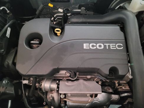 Used 2022 GMC Terrain SLE image 30