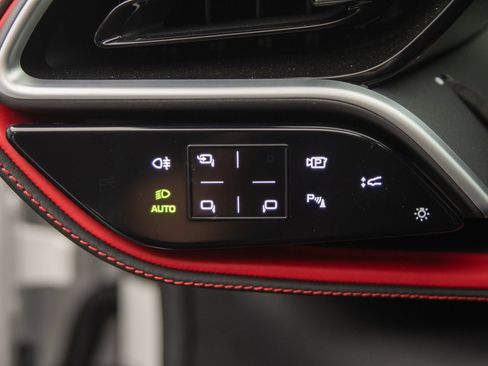 Used 2025 Ferrari 296 GTS RWD image 31
