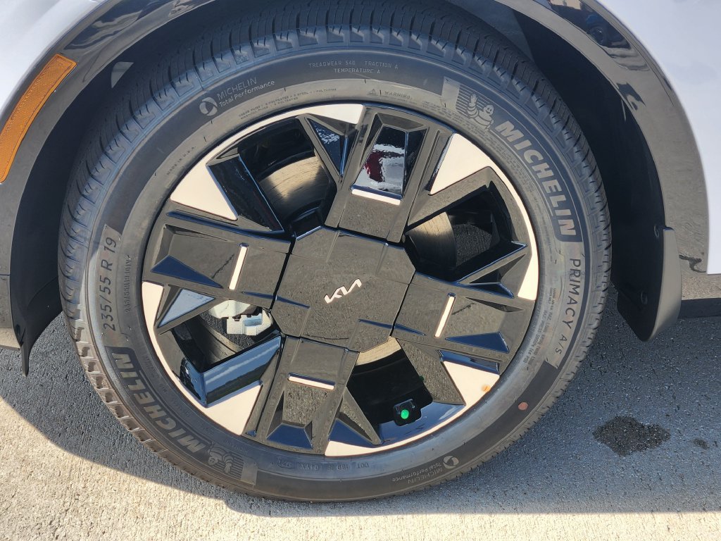 New 2026 Kia Sportage SX FWD image 9