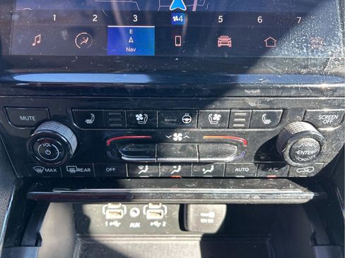 Certified 2023 Jeep Grand Cherokee Limited w/ Luxury Tech Group II image 20