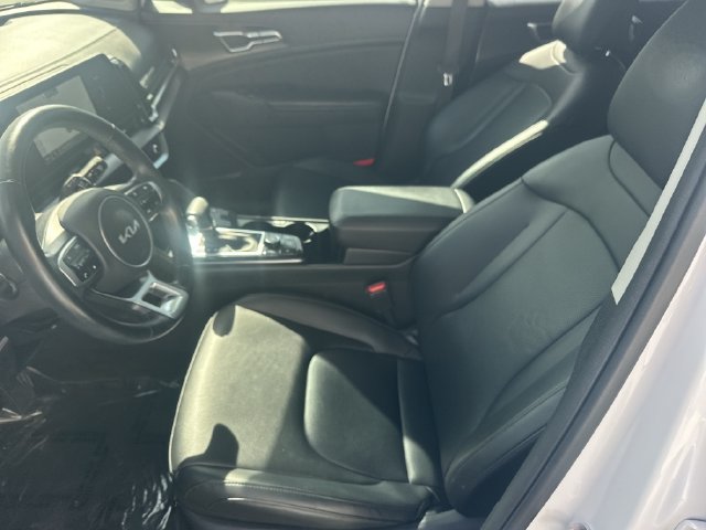 Used 2024 Kia Sportage EX FWD image 17